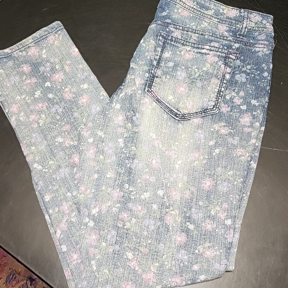Mossimo Floral Skinny jeans Sz 17